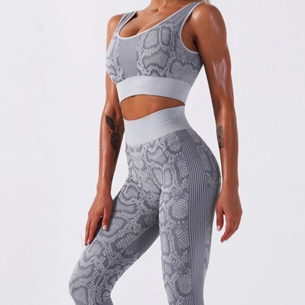 Gray Snake Print Women's Leggings